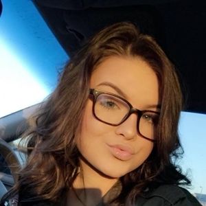 Meet your Posher, Kari